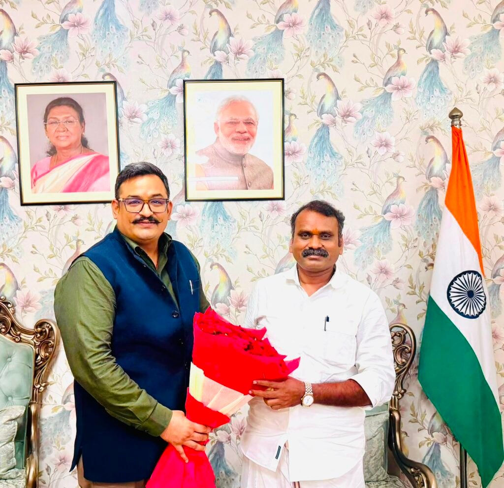 Newspaper Association of India General Secretary Dr. Vipin Gaur Meets Union Minister Dr. L. Murugan in New Delhi